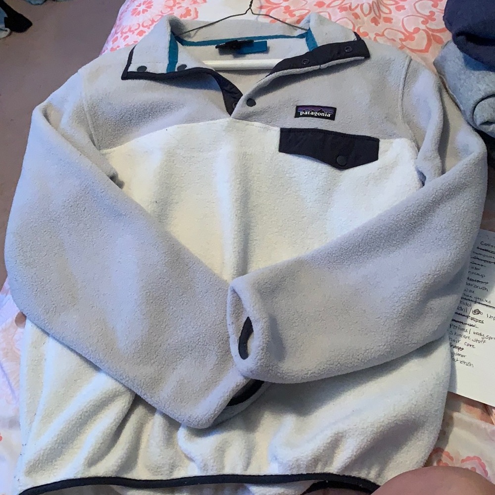 EUC white Patagonia synchilla snap pullover